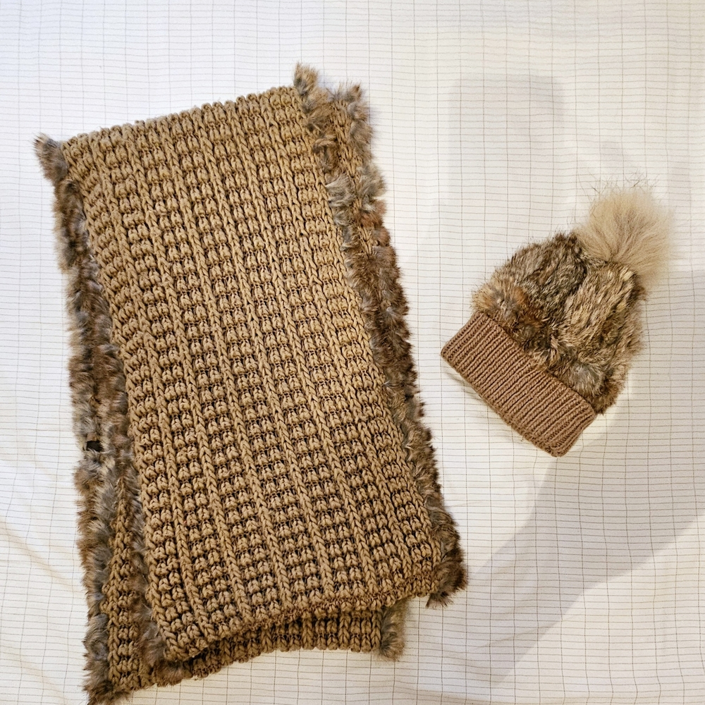 RUDSAK Real Fur Knit Scarf and Hat Set